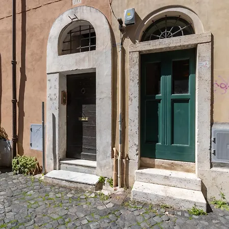 Farnesi Terrace Penthouse *